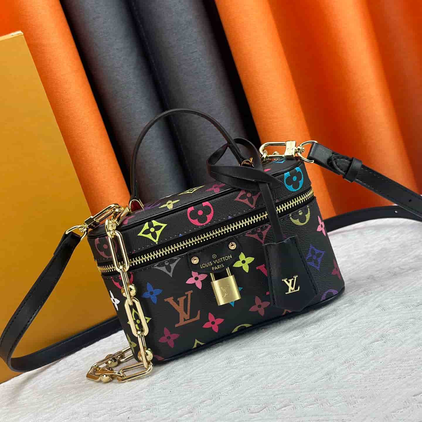LV Dark 2.0
